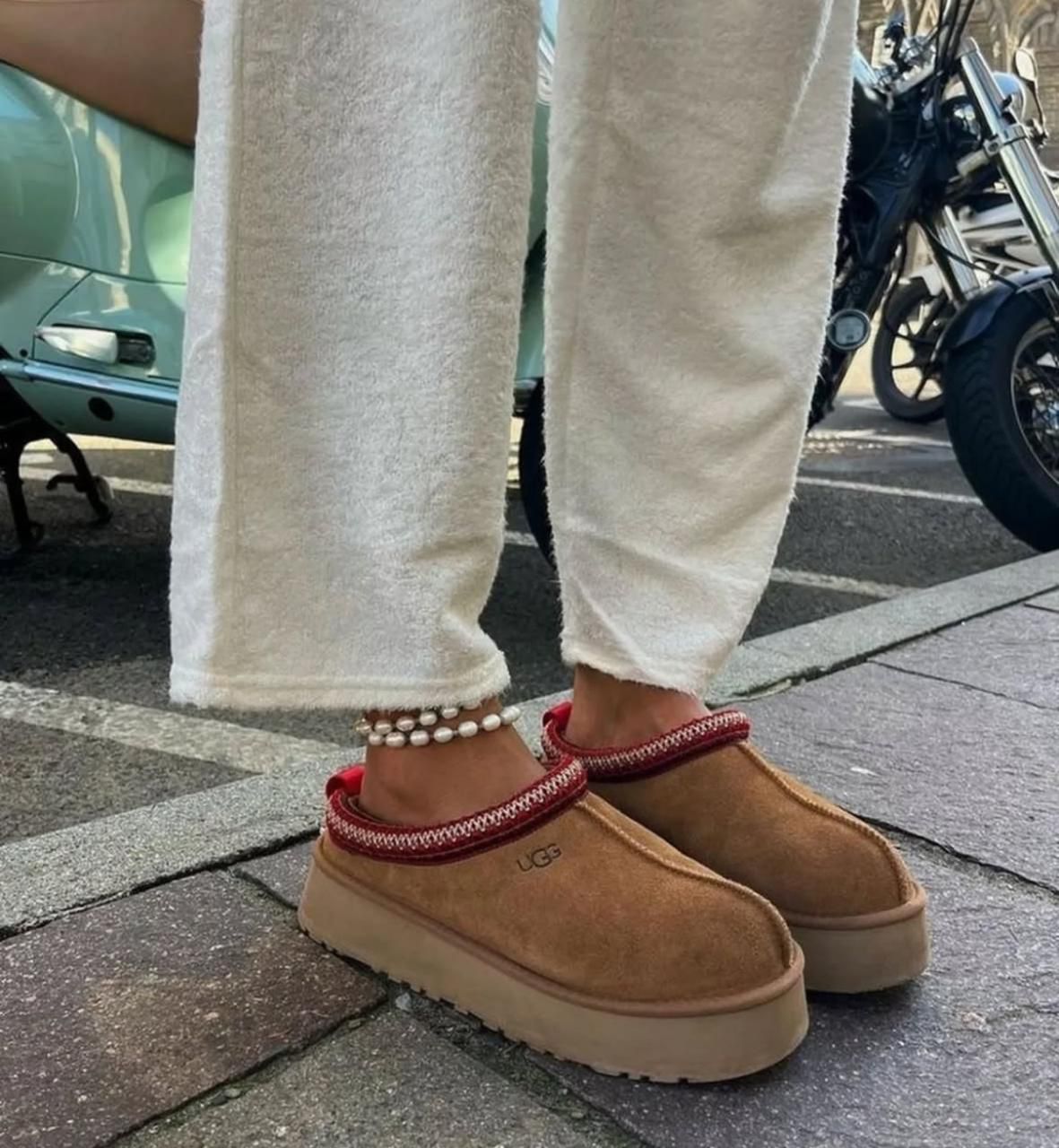 UGG Tazz Slipper Chestnut