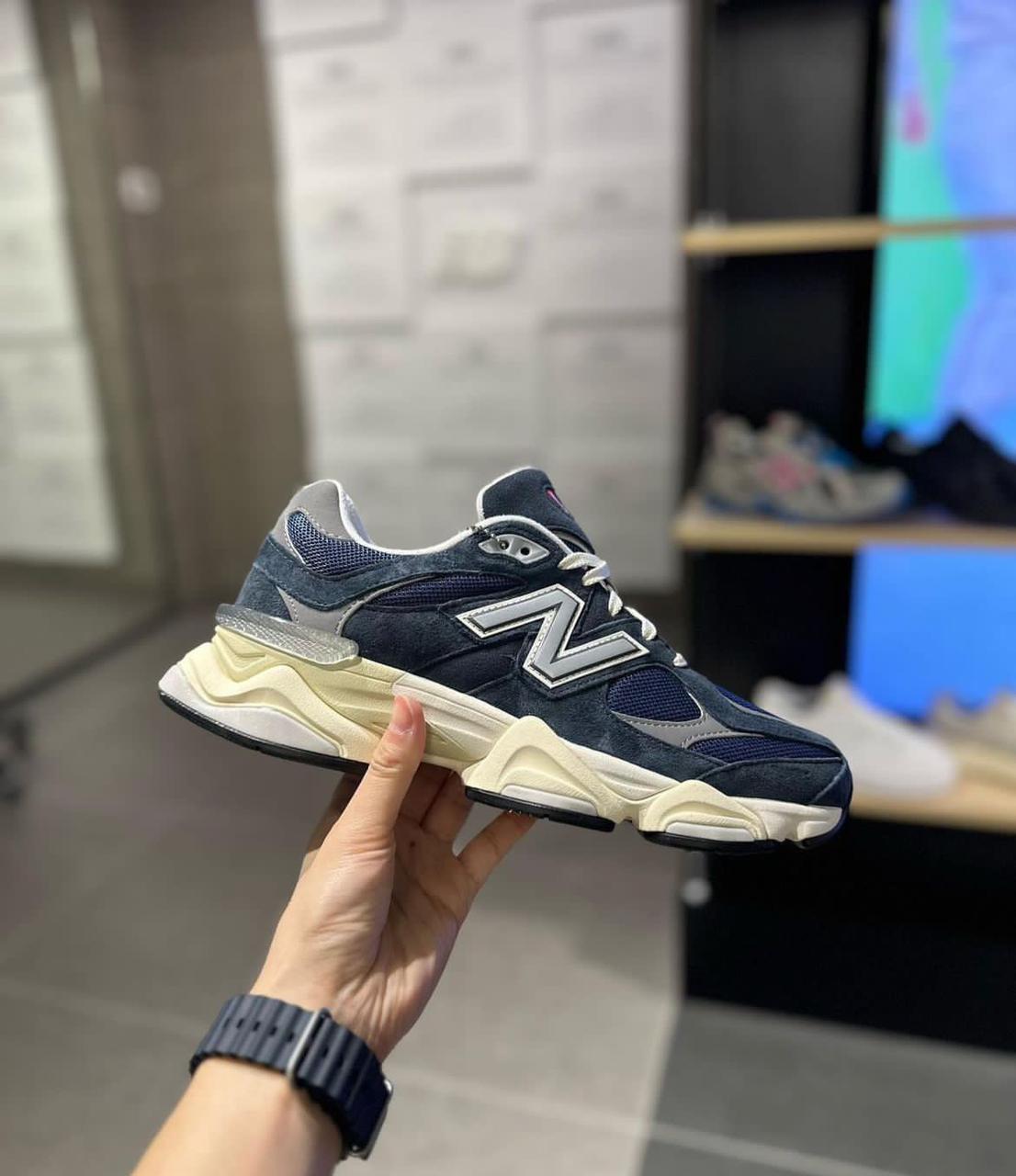 New balance “ U 9060ECB Sneaker