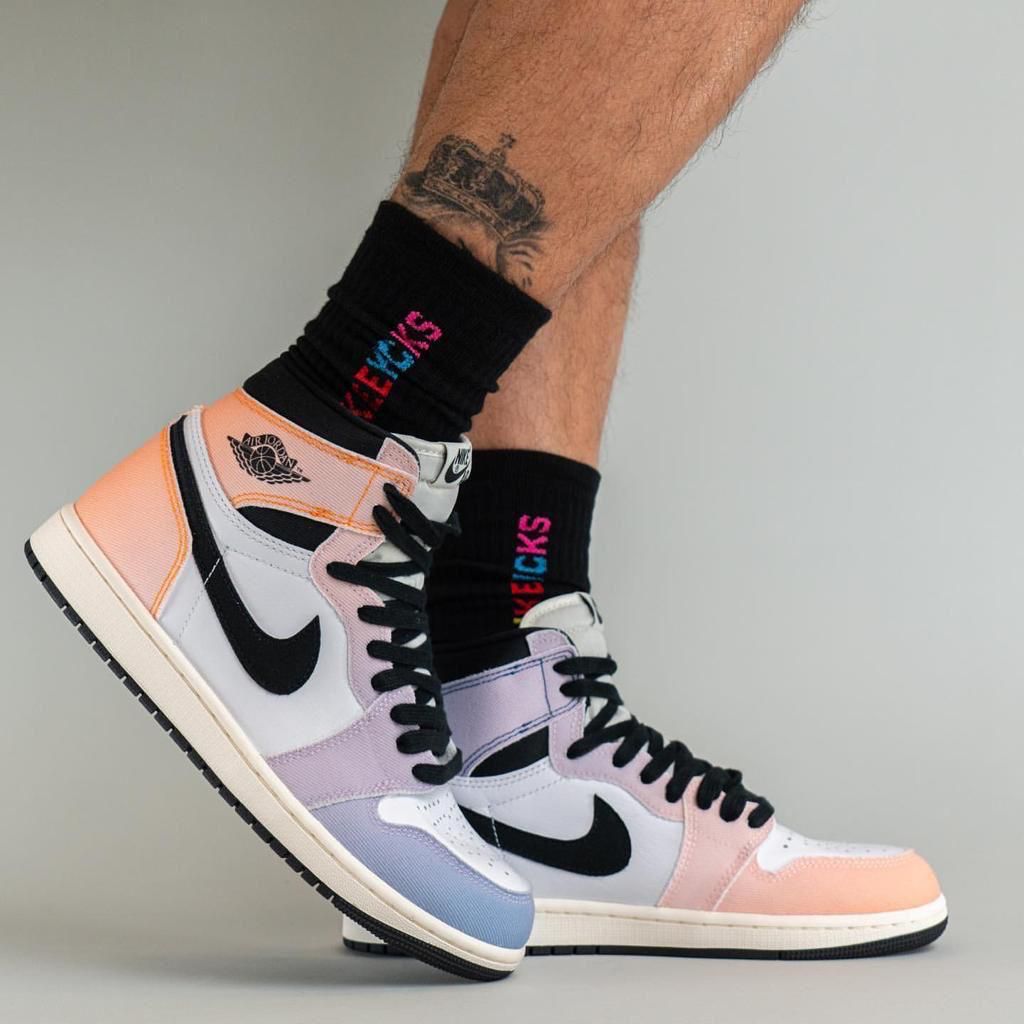 Air Jordan 1 High Skyline