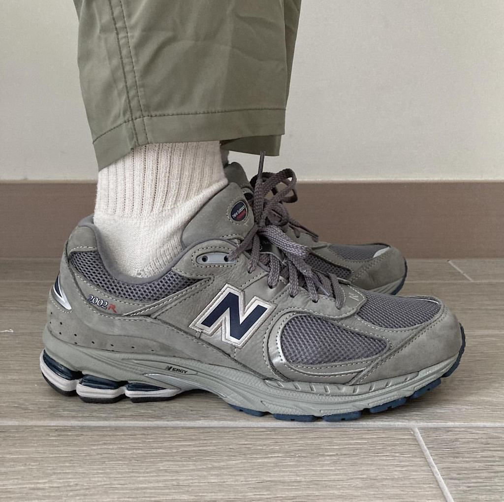 New Balance MI2002RA "Light Grey"