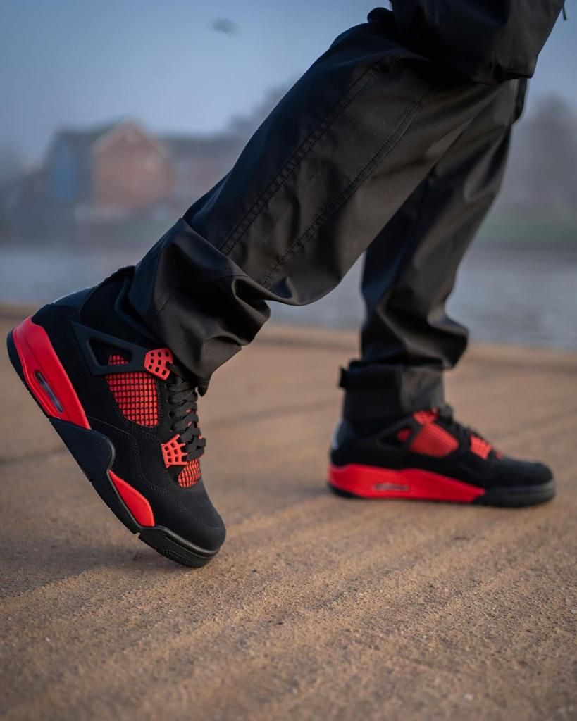 Air jordan 4 red thunder