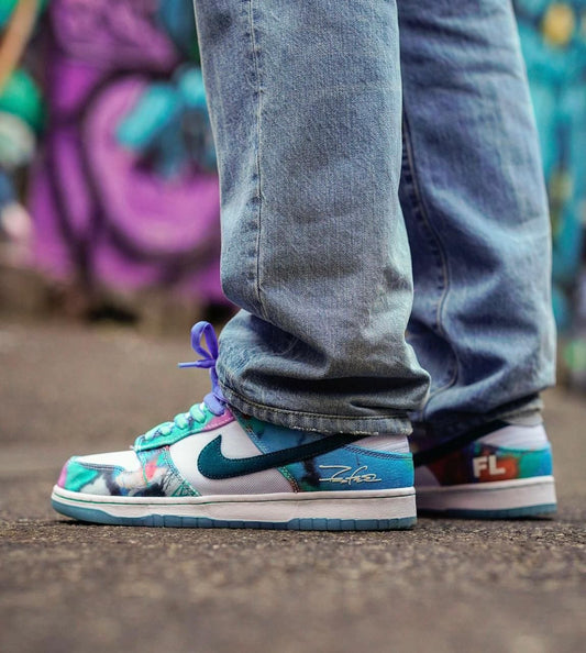 Nike SB Dunk Low Futura Laboratories Bleached Aqua