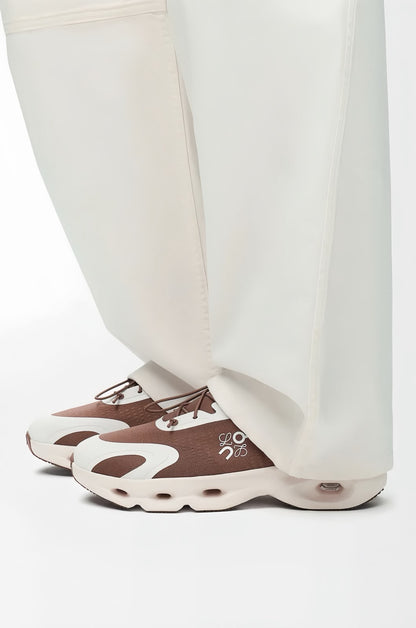 LOEWE x On Running Cloudsolo - Eggshell (Black/Taupe/Red)