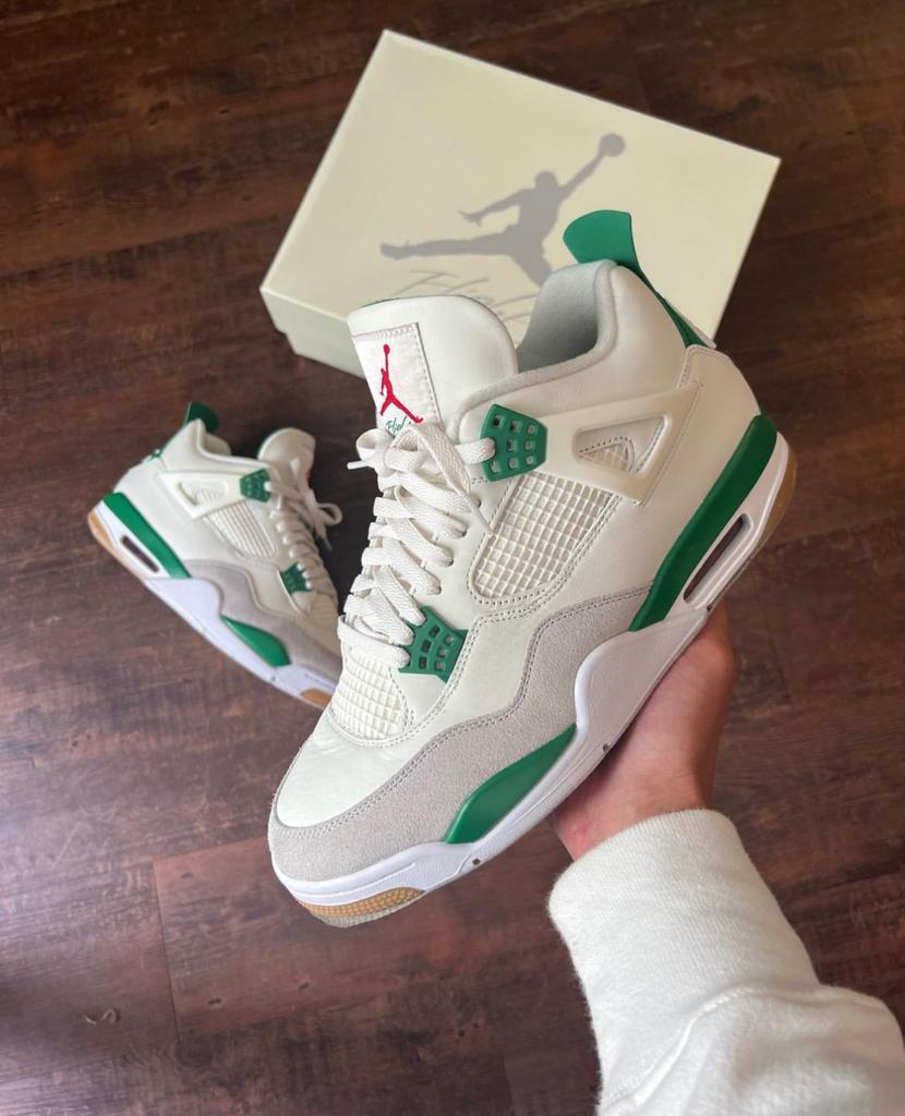 Nike SB x Air Jordan 4 "Pine Green"