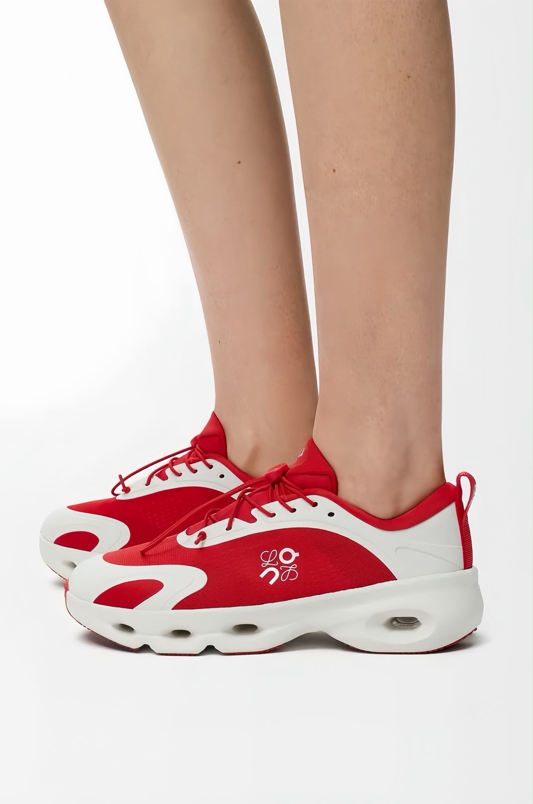 LOEWE x On Running Cloudsolo - Eggshell (Black/Taupe/Red)